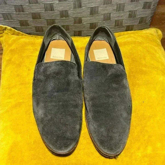 Dolce Vita Gray Suede Leather Slip On Flats, 7.5 - Picture 4 of 6